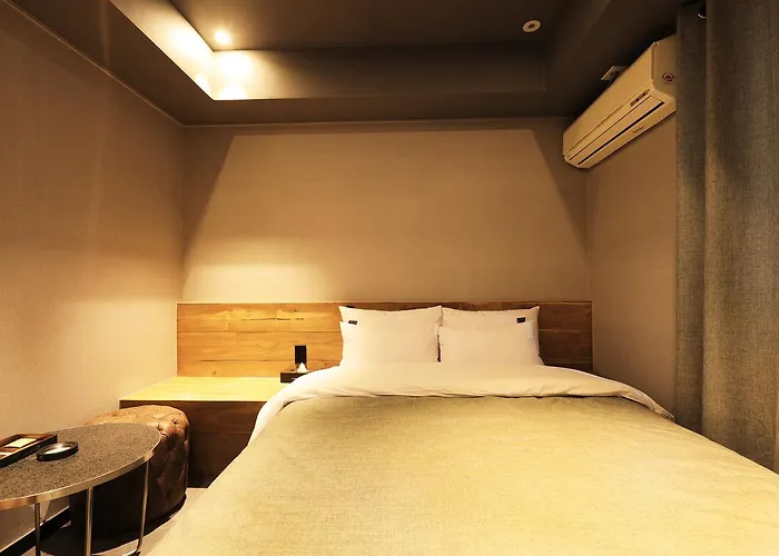 Hotel Rainbow Yongsan 3*