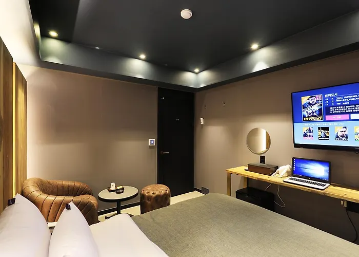 Hotel Rainbow Yongsan 3*