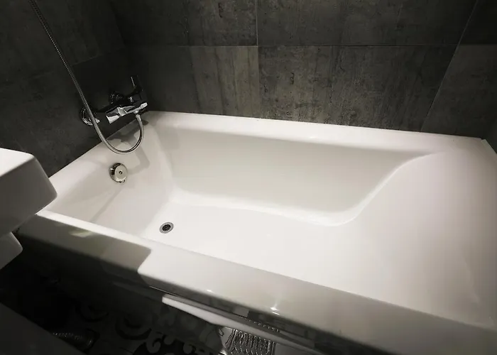 Rainbow Yongsan Hotel 3*