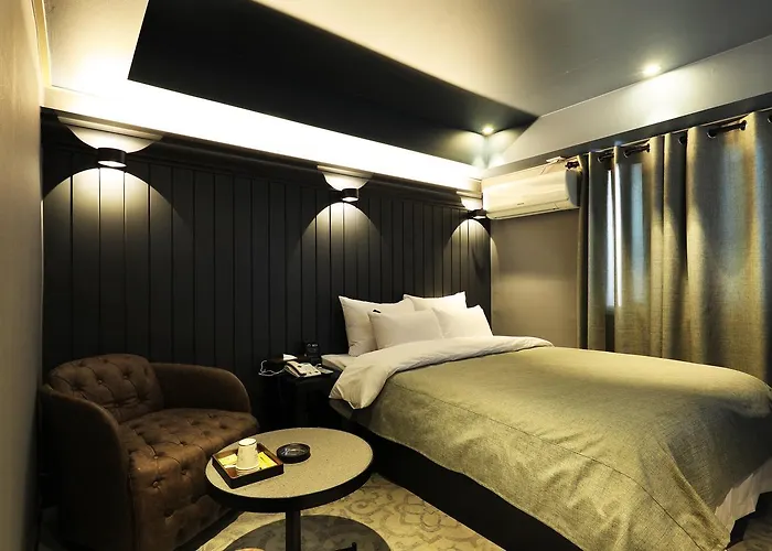 Rainbow Yongsan Hotel 3*
