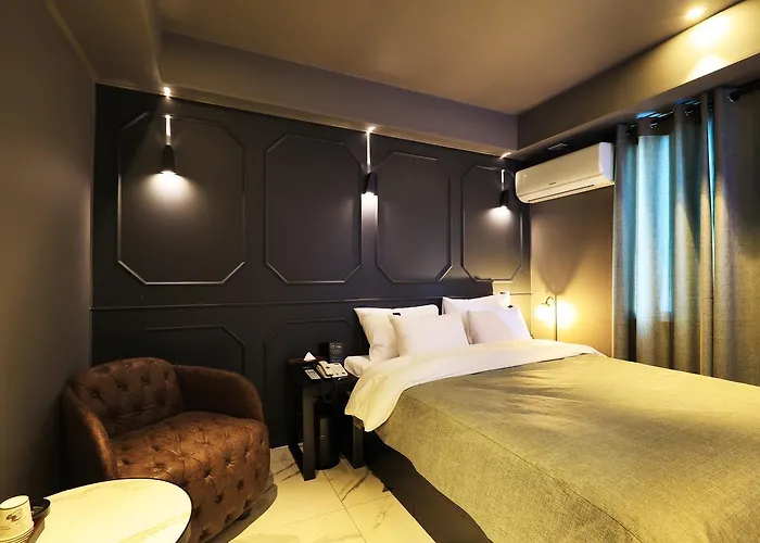 Hotel Rainbow Yongsan