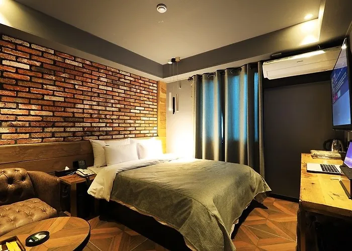 Hotel Rainbow Yongsan