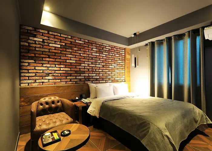 Rainbow Yongsan Hotel 3*